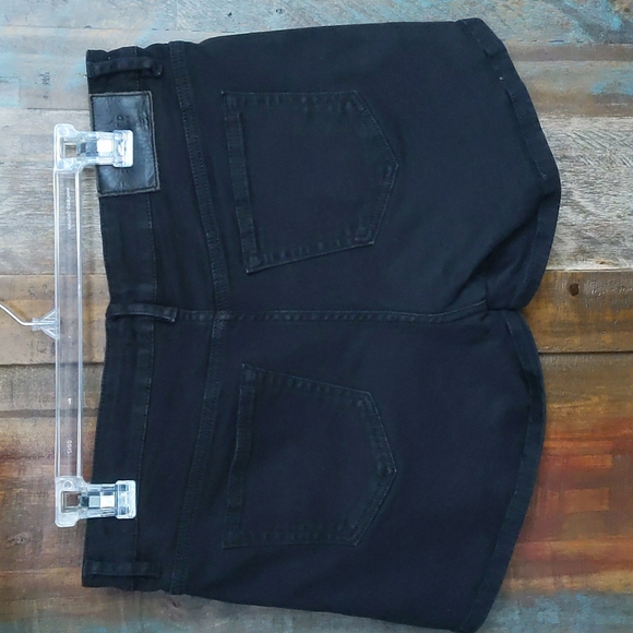 Selected / Femme Jeans Mid Waist Black Denim Shorts - 8 US / 38 EUR - Picture 4 of 6